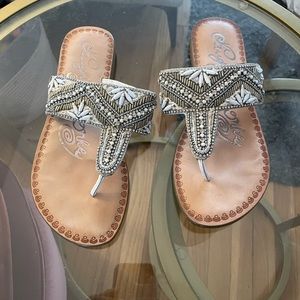 AMARE WHITE RHINESTONE THONG SANDALS by 
NAUGHTY MONKEY